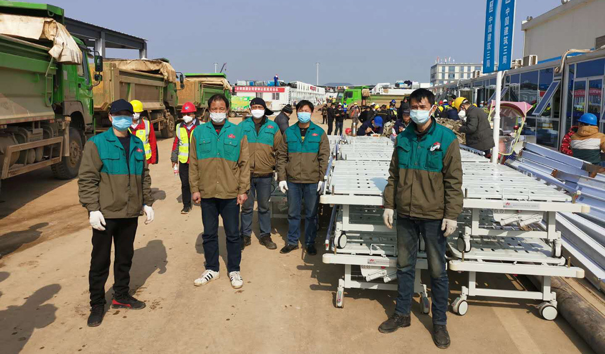 093954221.jpg 奋斗在一线(火神山).jpg